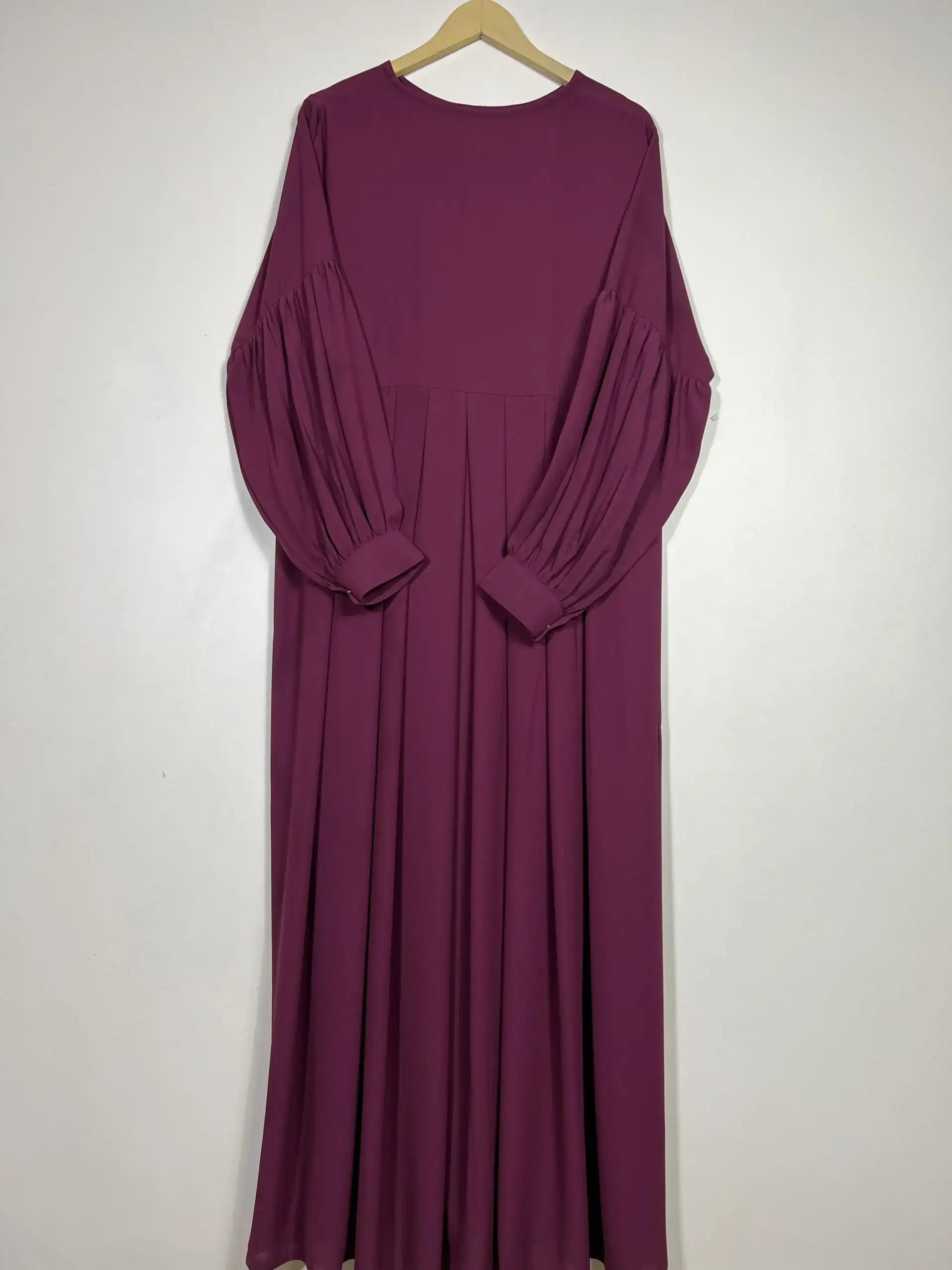 Maroon - Pleated Abaya HJ237