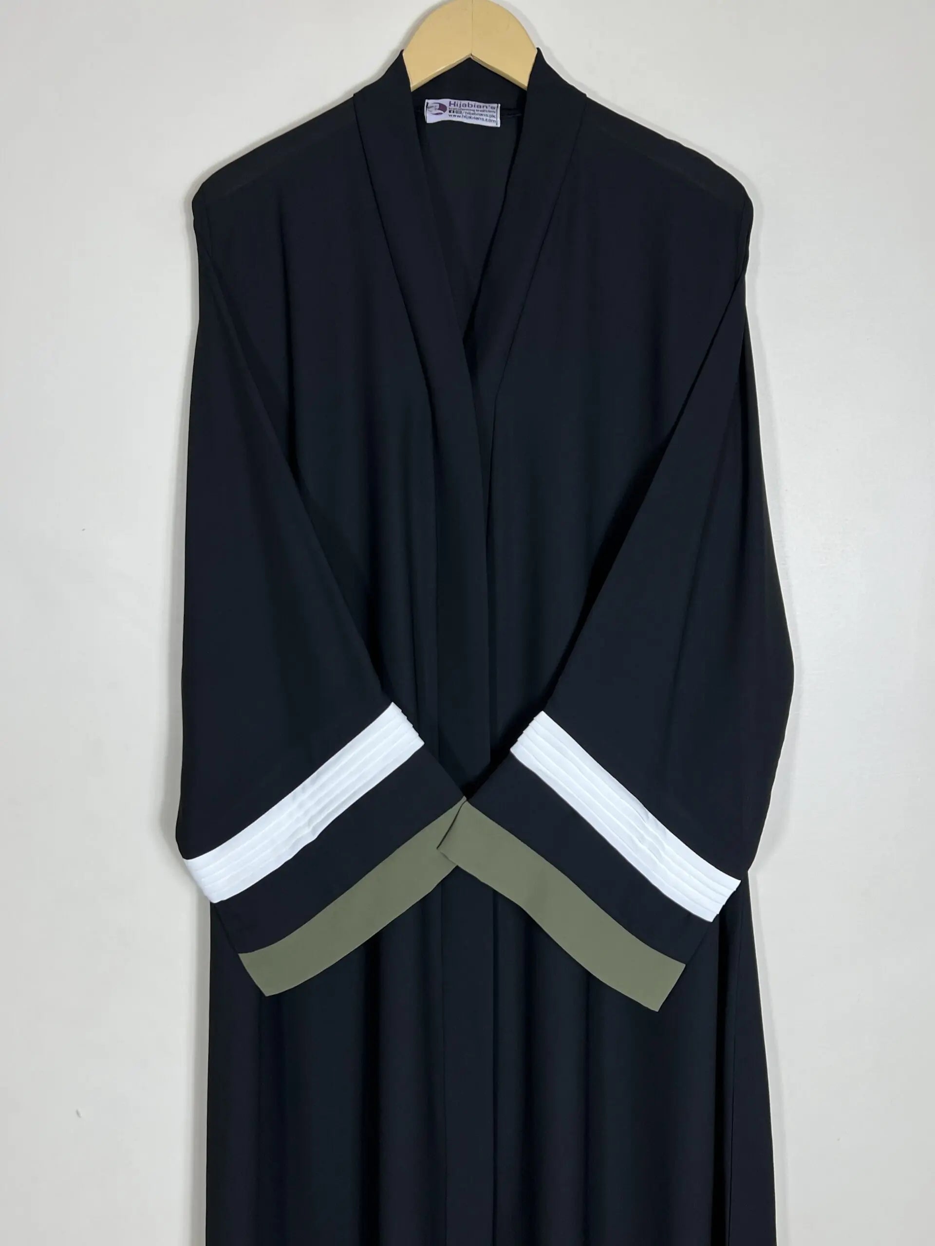 Moss - White Pleated Modest Abaya HJ0696