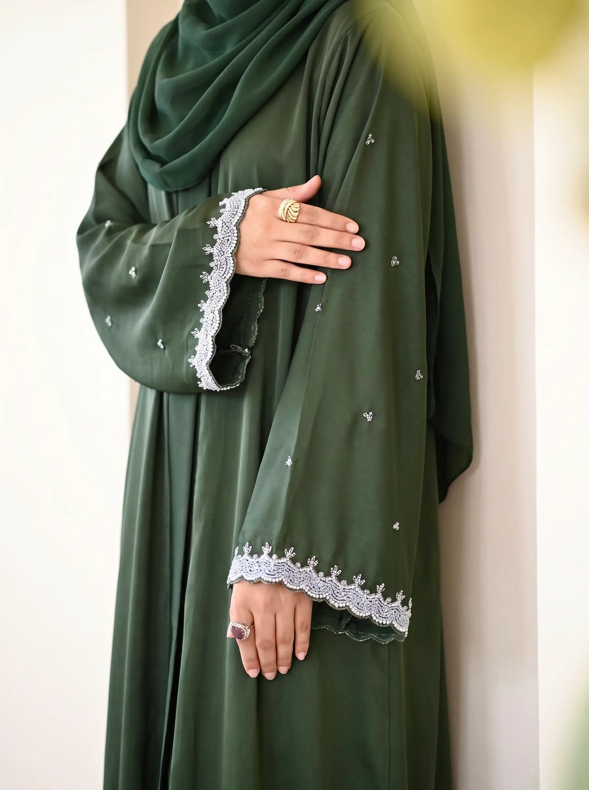 Nisa Luxe Abaya - Olive Green HJ1744