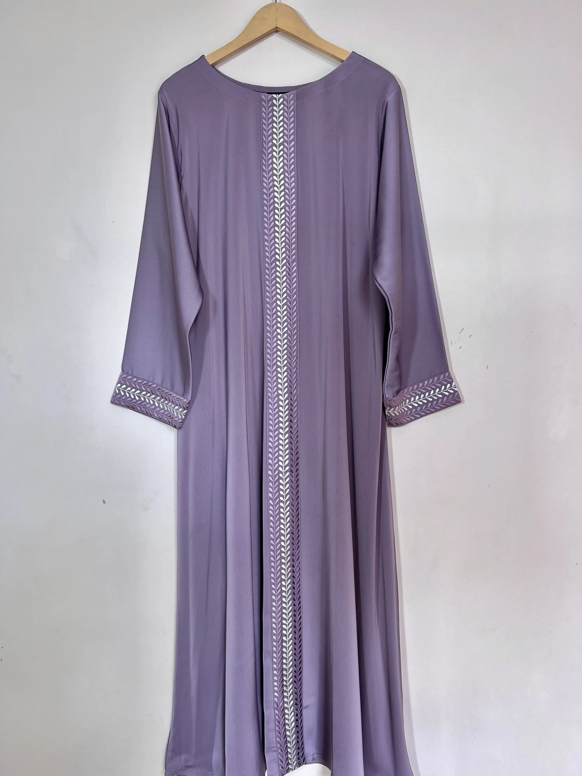 Lavender  - Panel Embroidery Abaya HJ1495 Main image