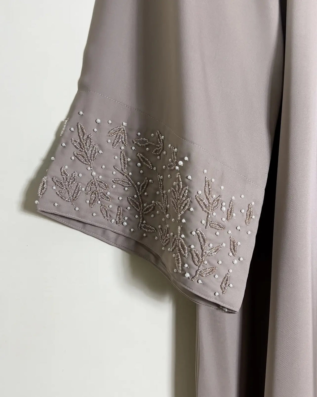 Khaki - Majesty of Handwork Abaya HJ1533