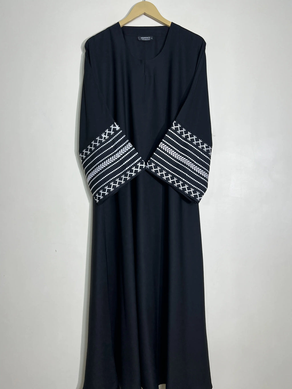 Black - Trail Embroidery Abaya HJ1424