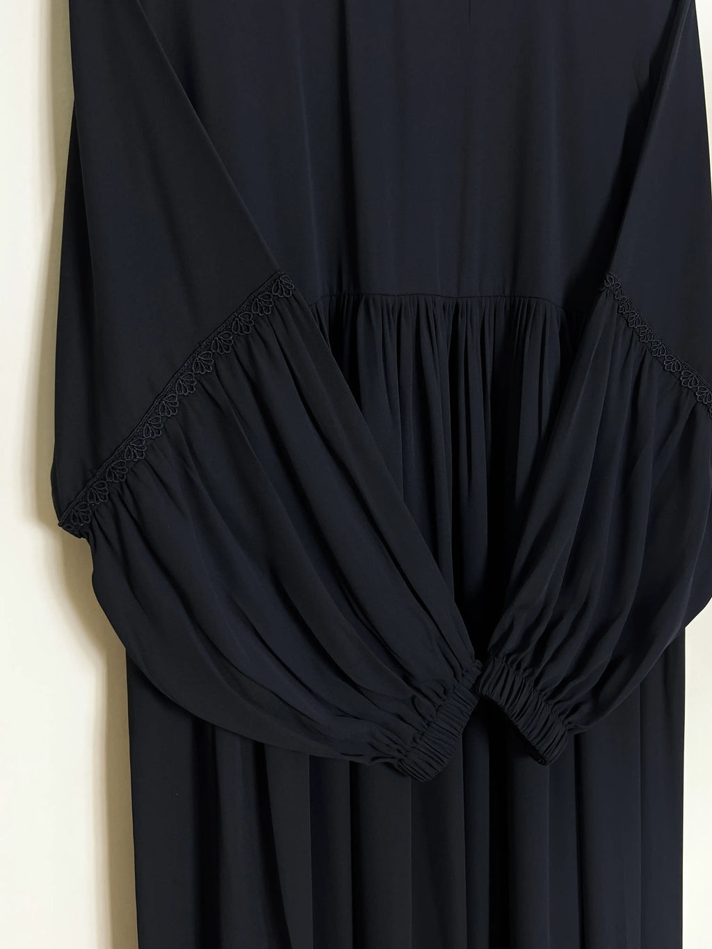 Black - Lace Sleeves Maxi Abaya HJ1561