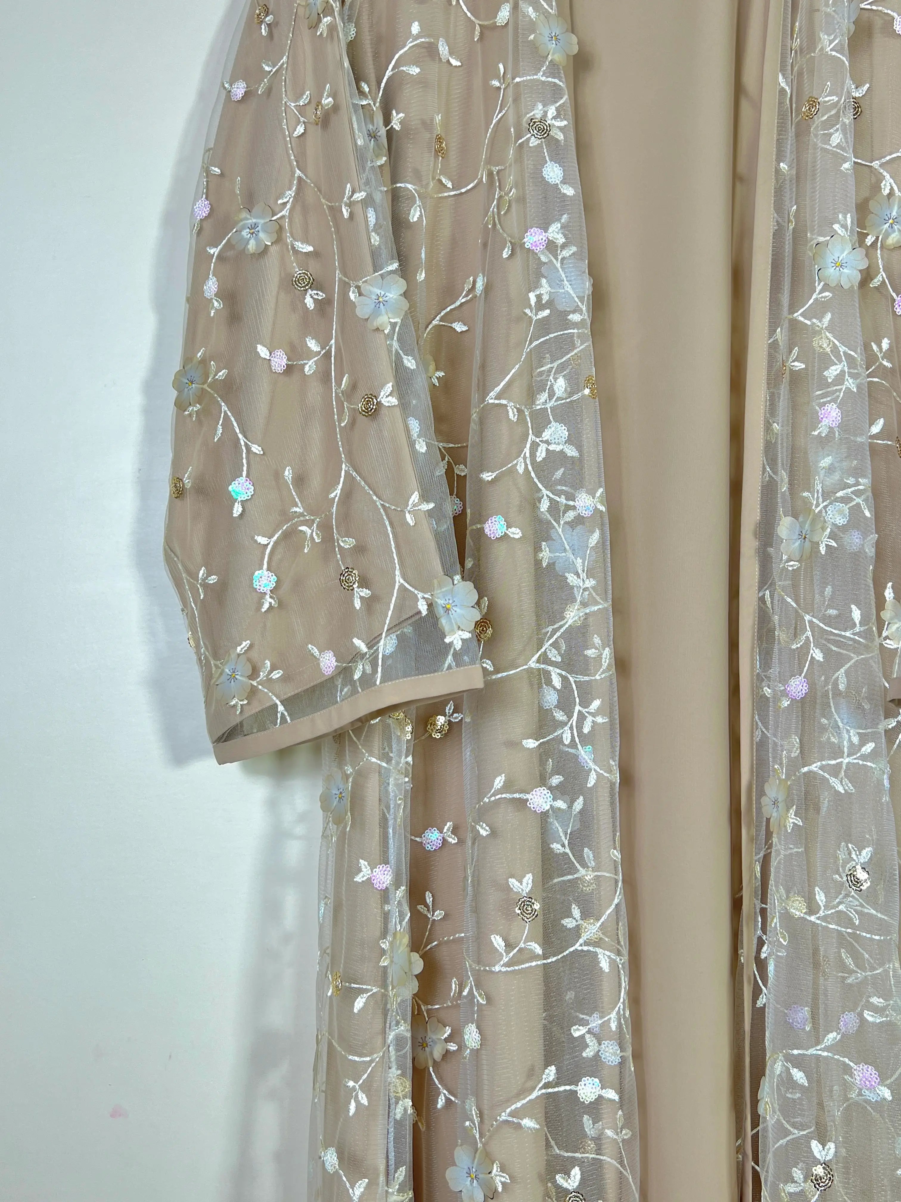 Ivory - Layali Abaya HJ1589