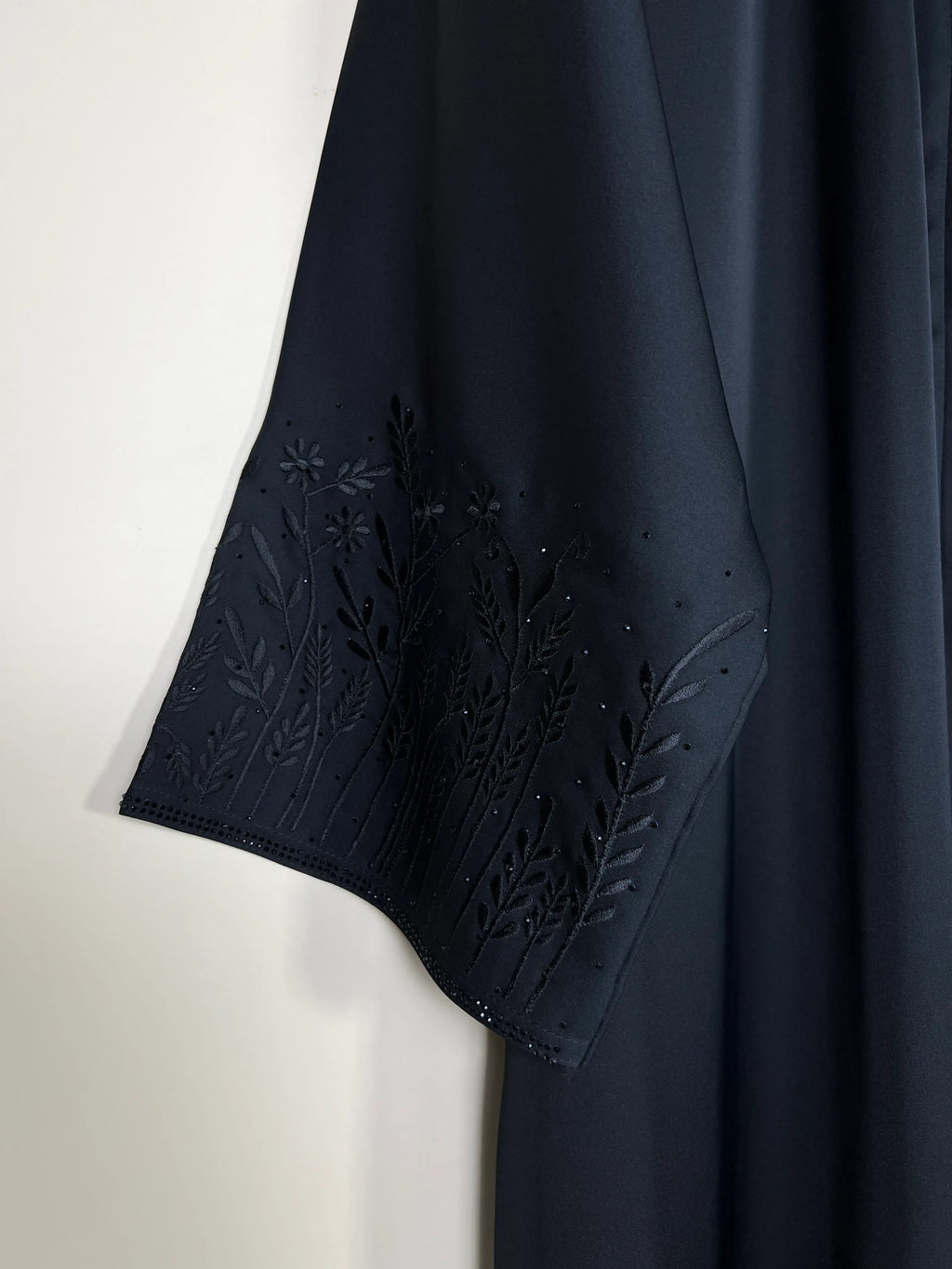 Black - Selena Abaya HJ1702
