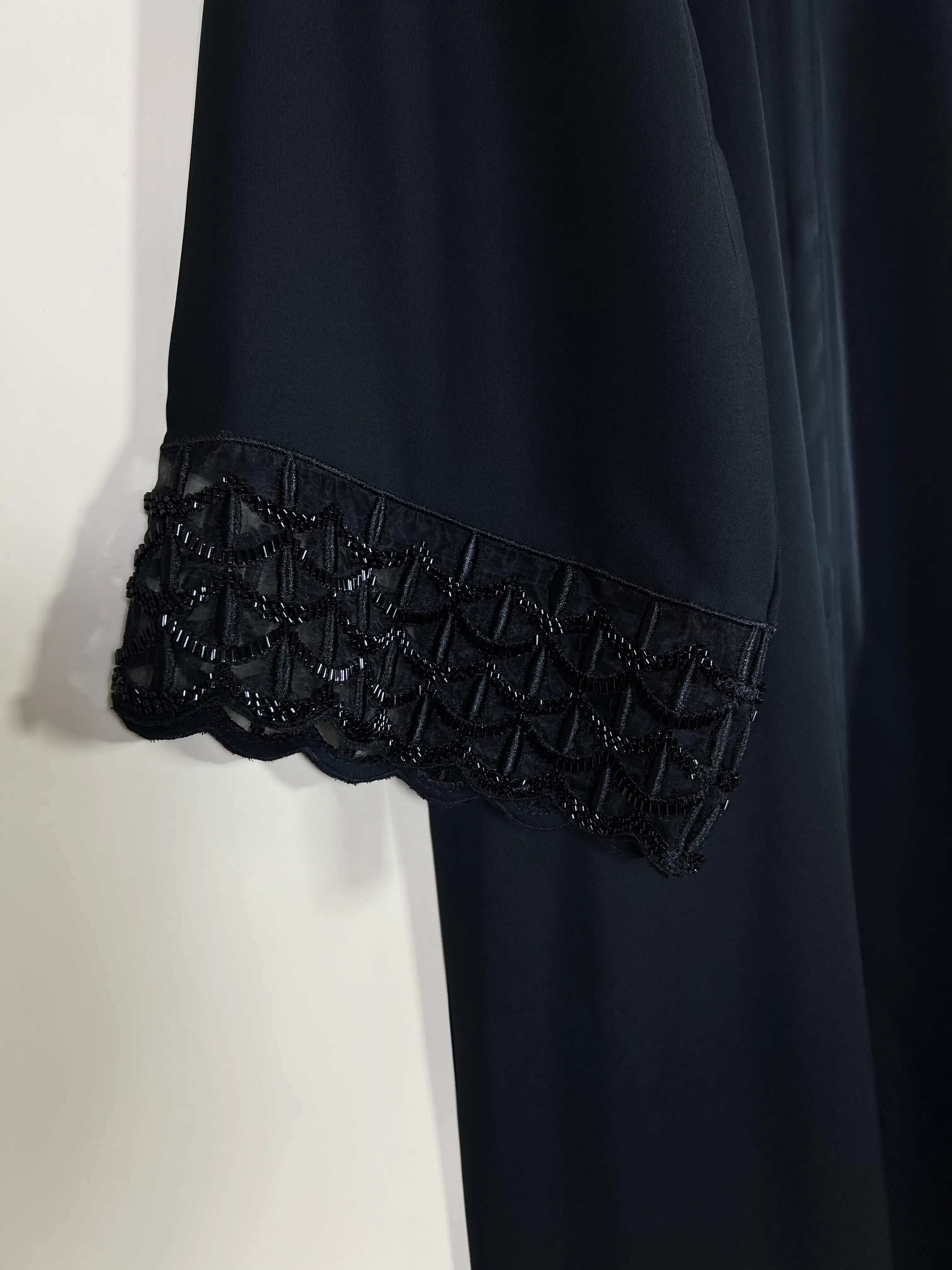 Black - Zahra Luxe Abaya HJ1606