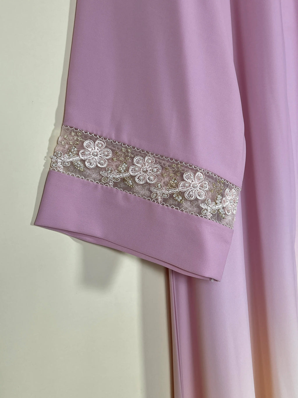 Blush Rose - Statement Sleeves Ombré Abaya HJ1640