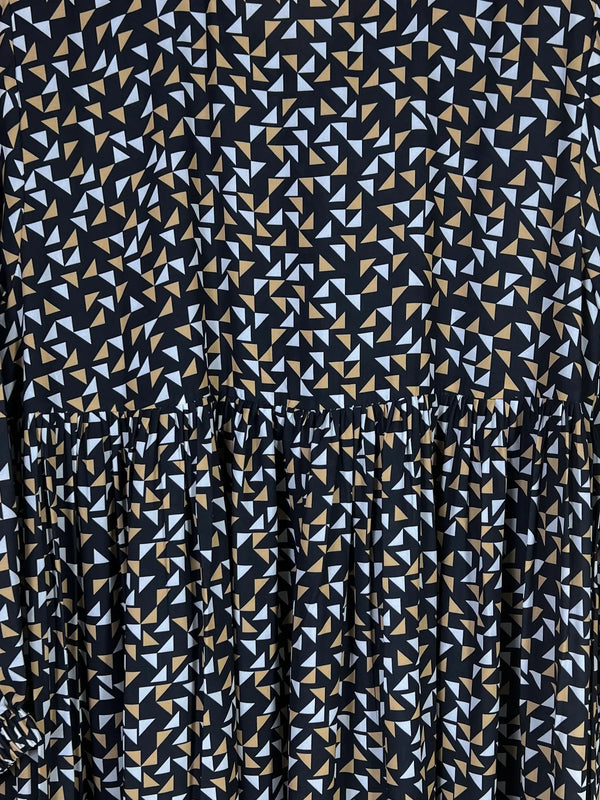 Black - Printed Front Open Chun Abaya HJ1671