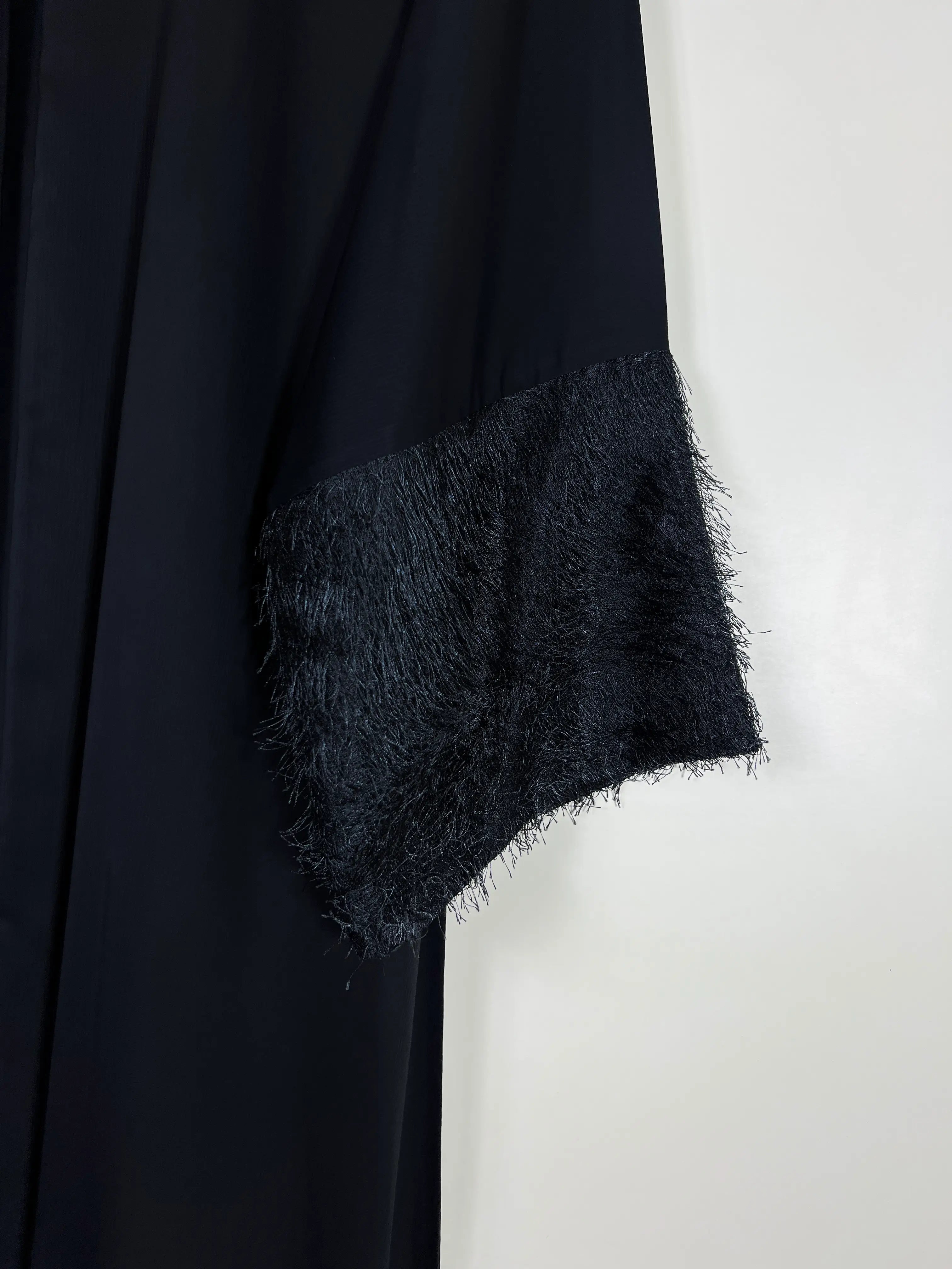 Black - Safa Feather Abaya HJ1679