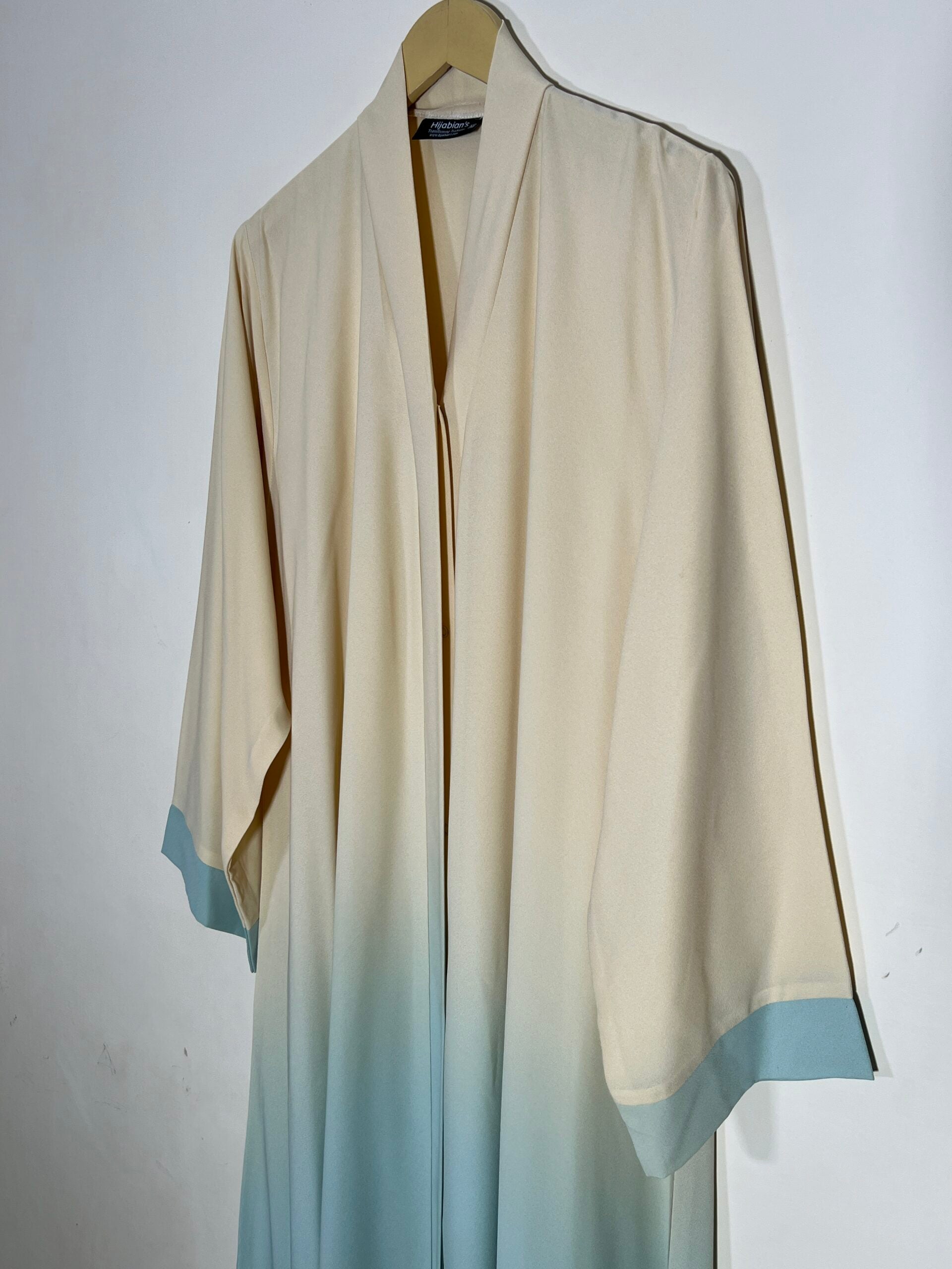 Sea Breeze Ombre Front Open Abaya Secondary image