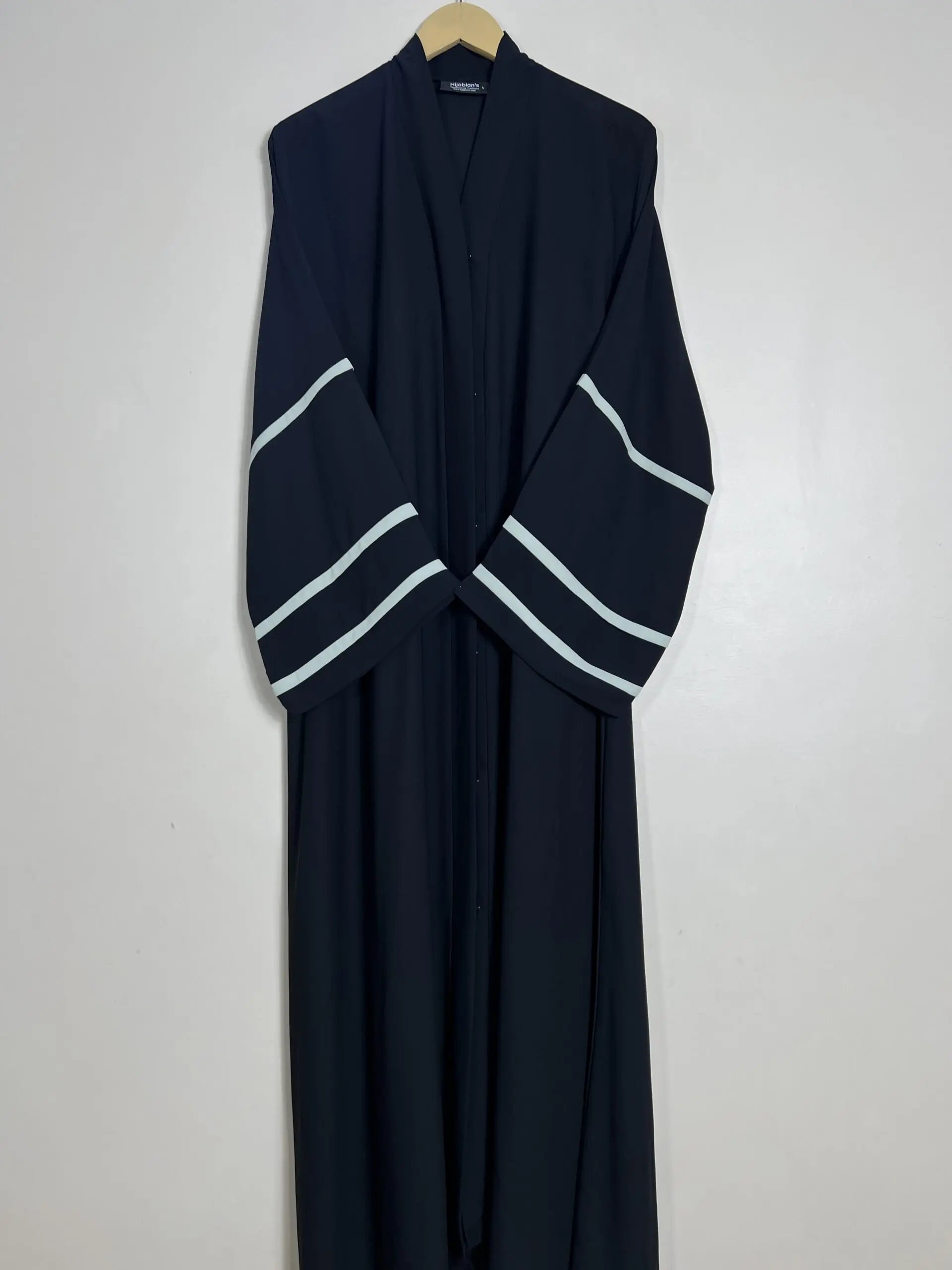 Mint - Pipen Delight Black Abaya HJ0957