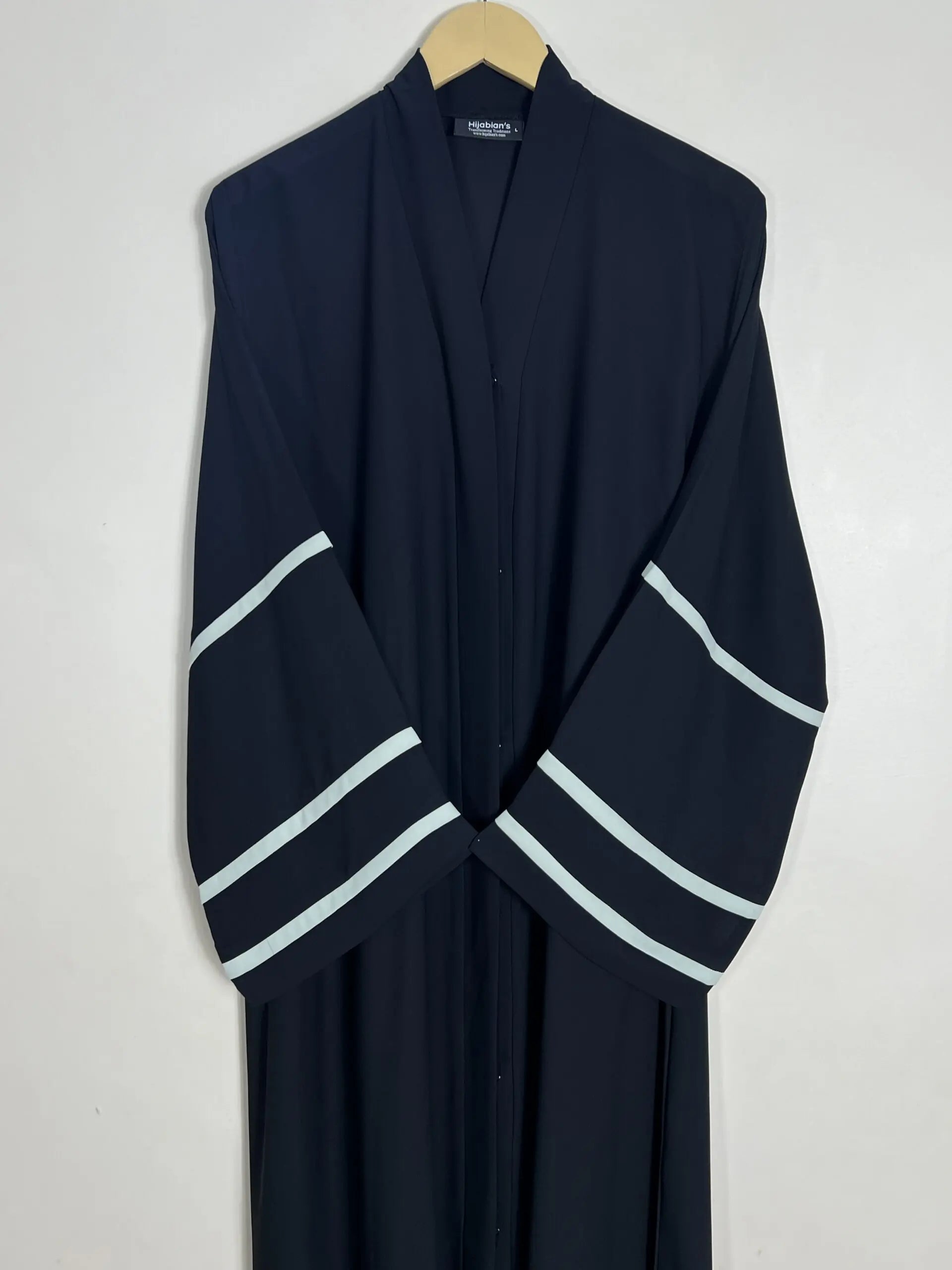 Mint - Pipen Delight Black Abaya HJ0957