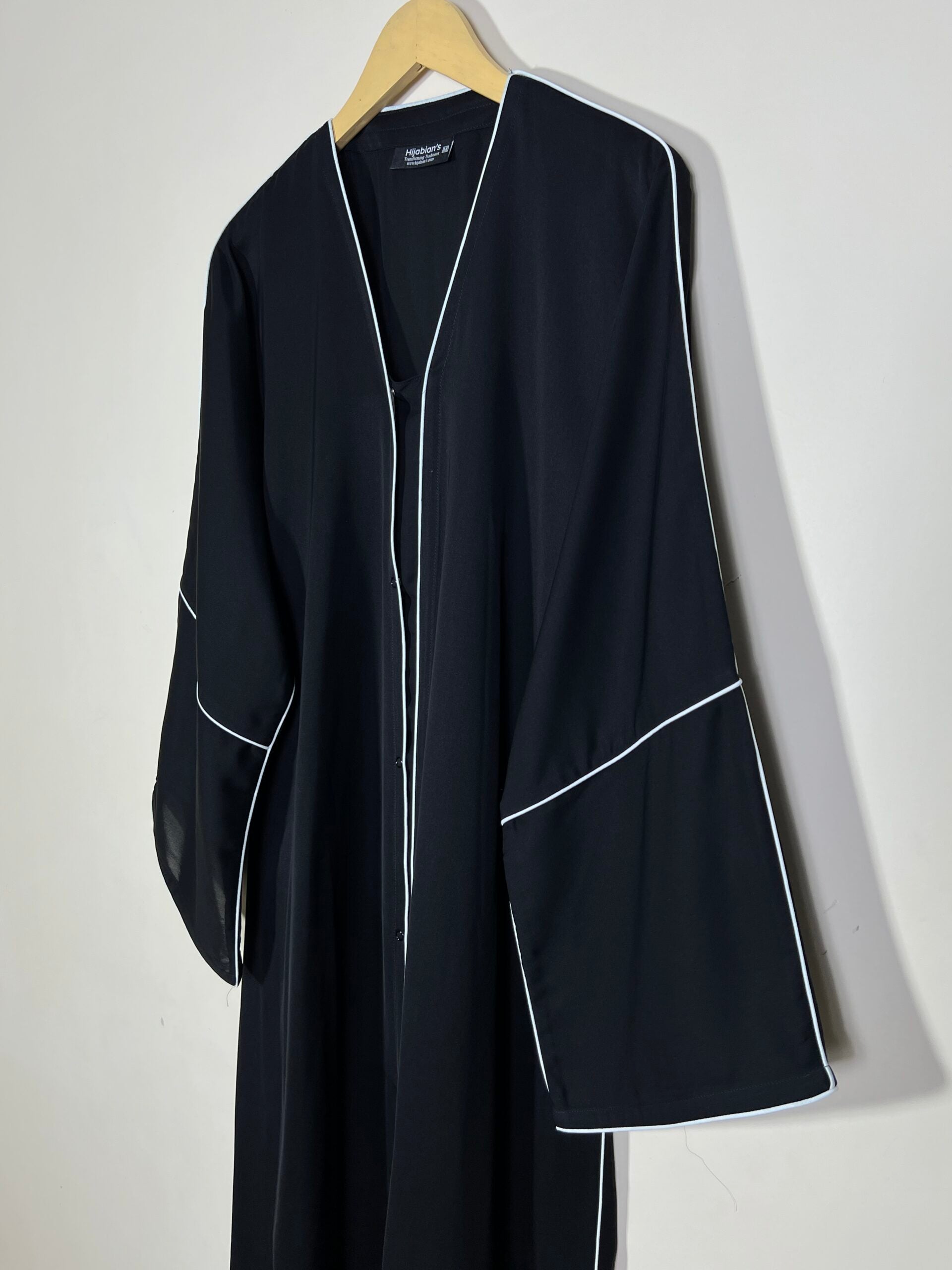 Nova Abaya - Black Secondary image