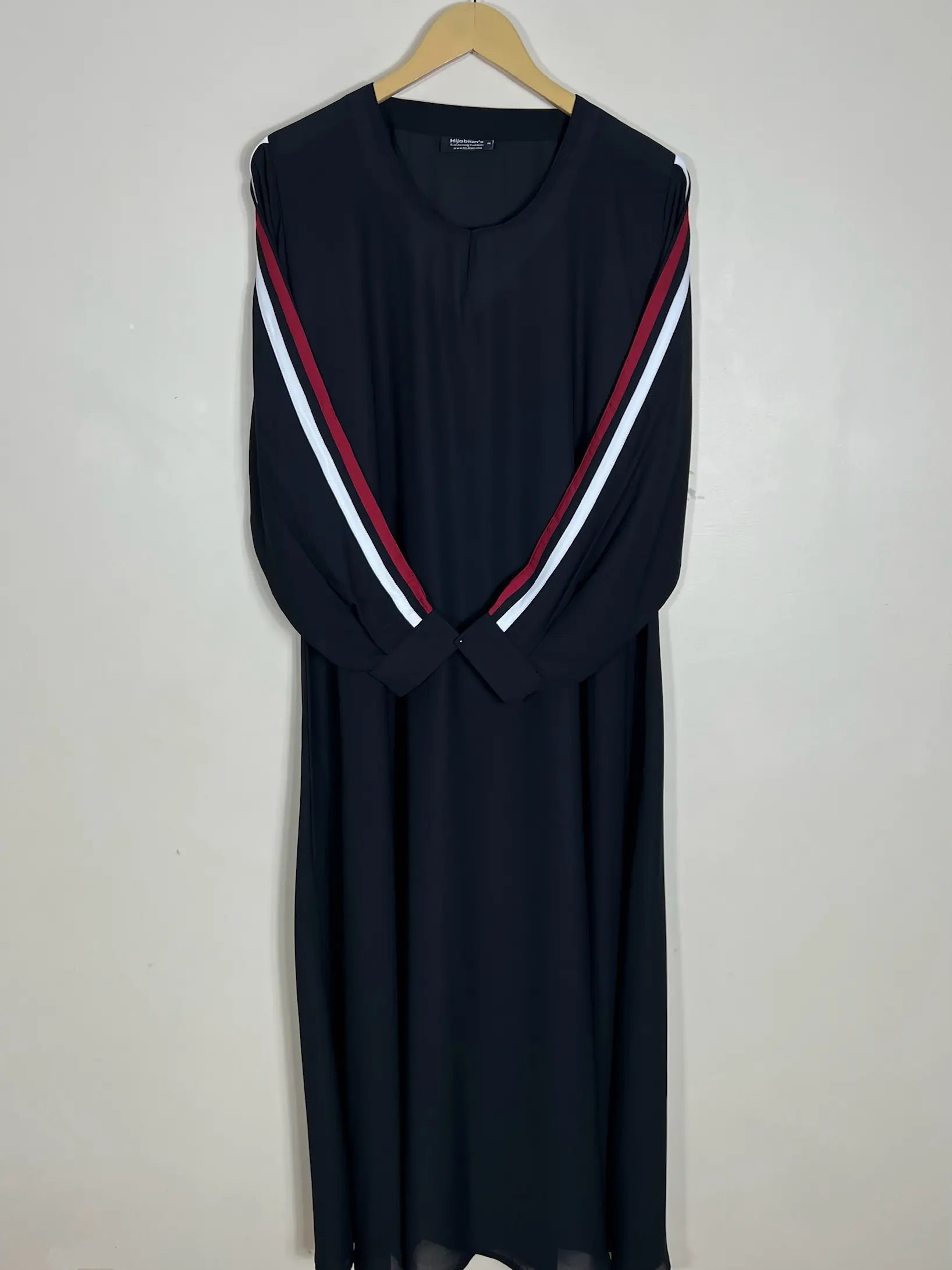 Black - Classic Cuffline Maxi Abaya HJ1003
