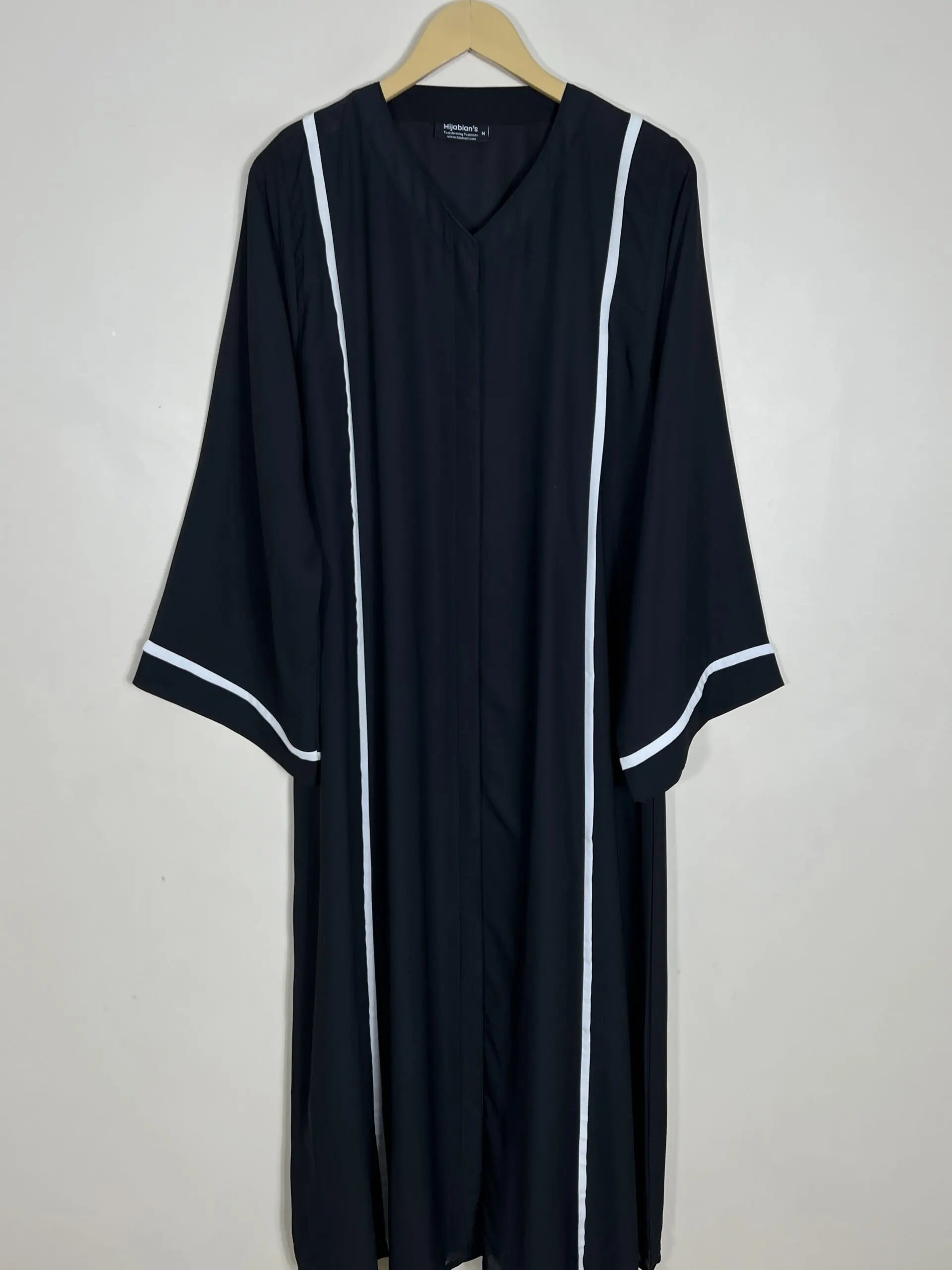 Black - White Pipen Majesty Abaya HJ0999