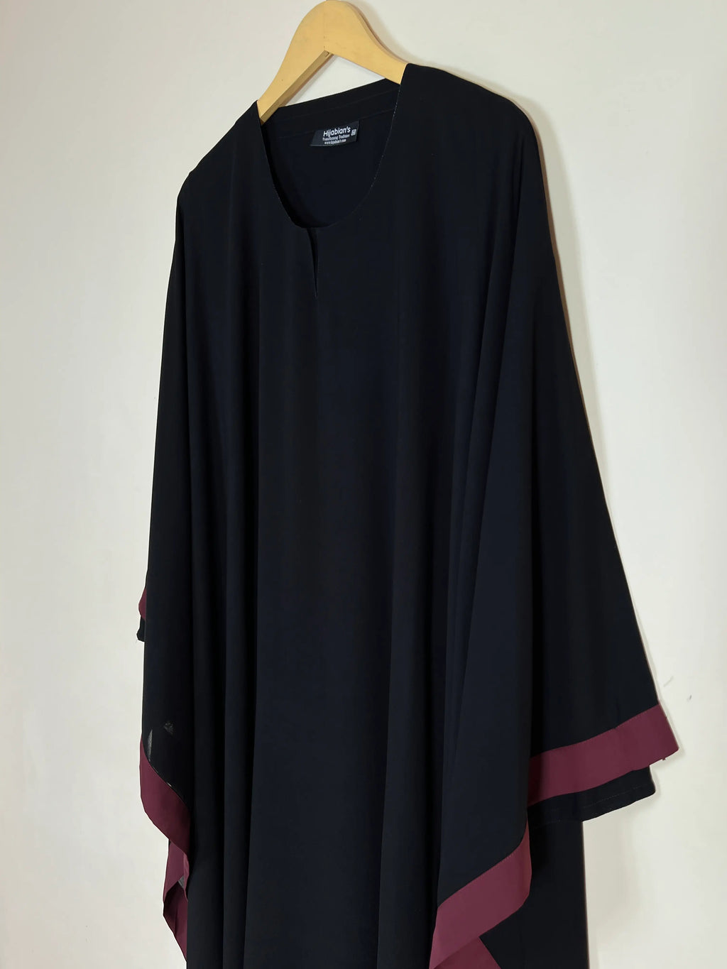 Deep Maroon - Aura Abaya HJ1379