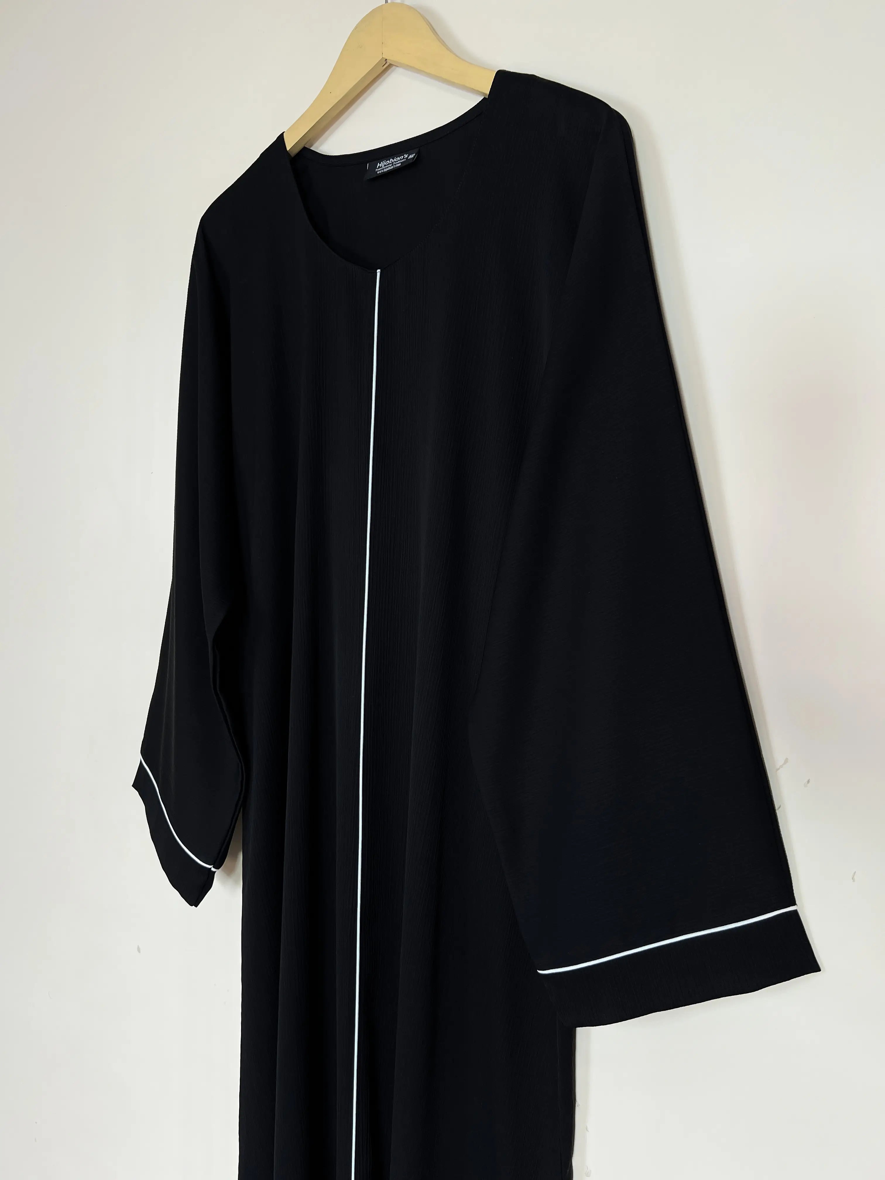 Black - Quartz Maxi HJ1423