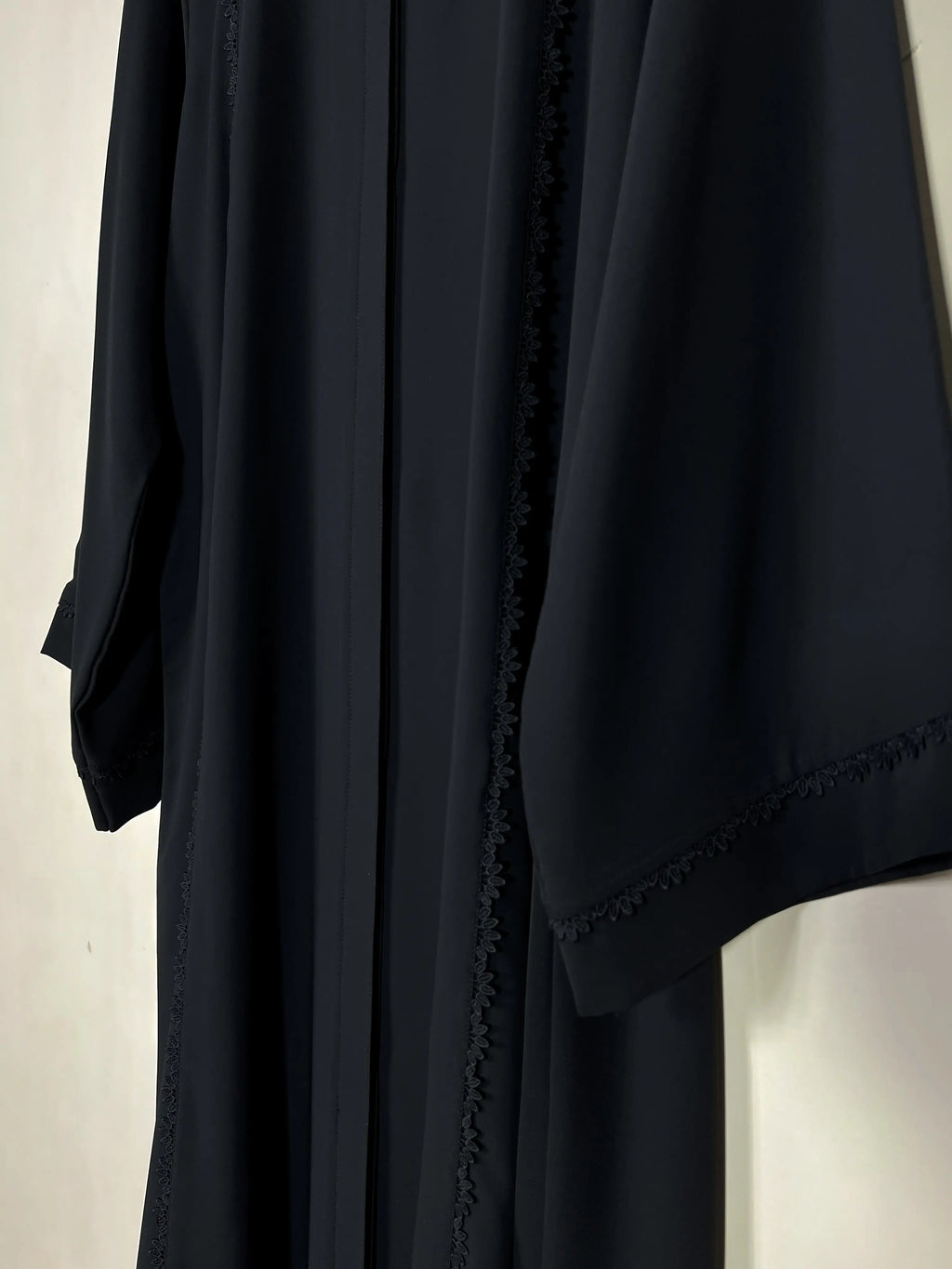 Black - Panel Lace Abaya HJ1454