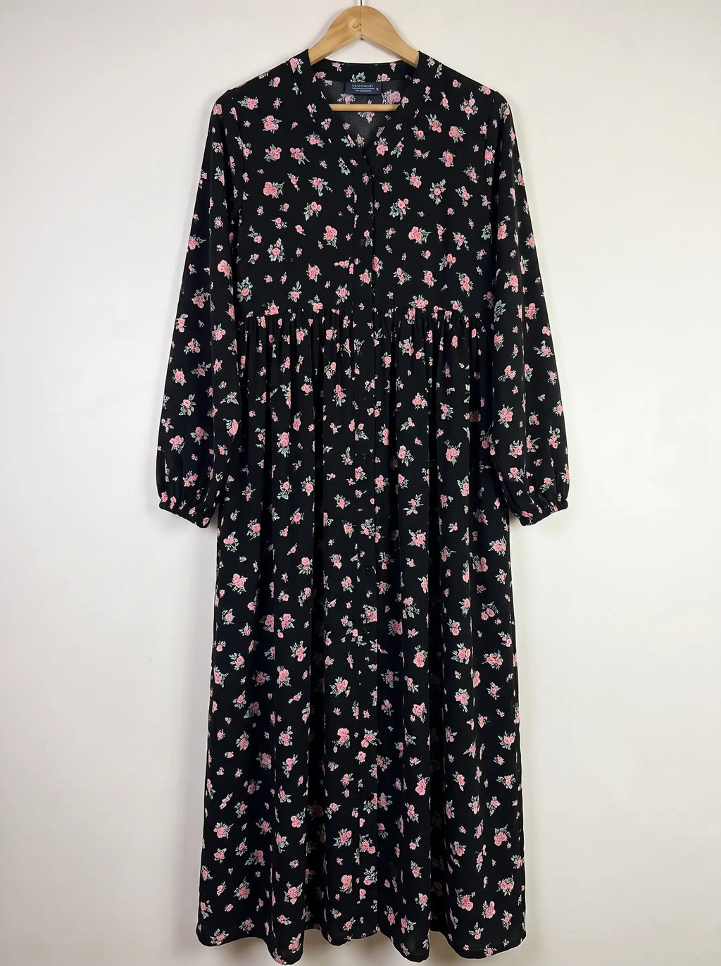 Black - Floral Front Open Chun Abaya HJ1657