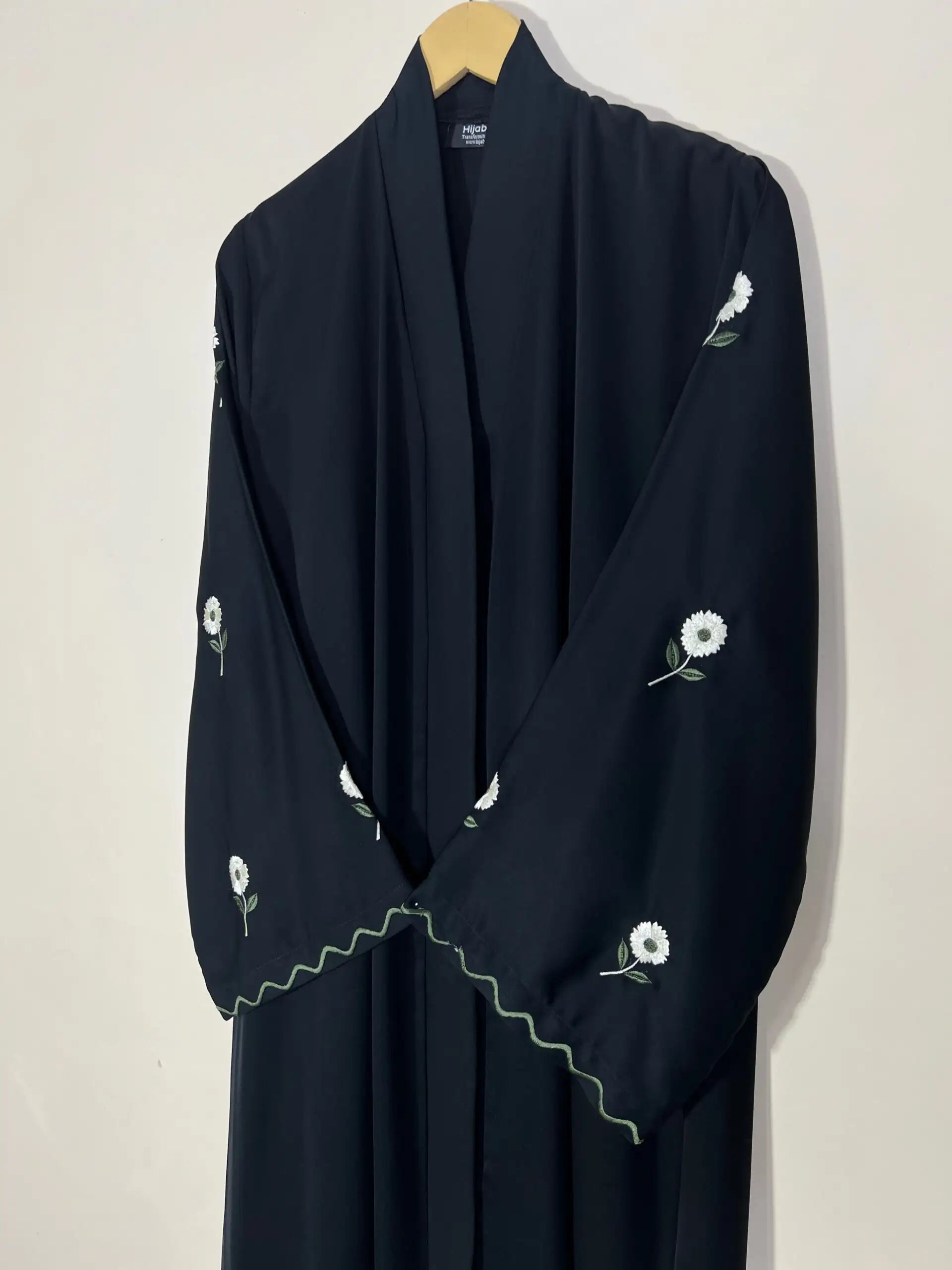 Sareen Abaya I - HJ1158 Secondary image