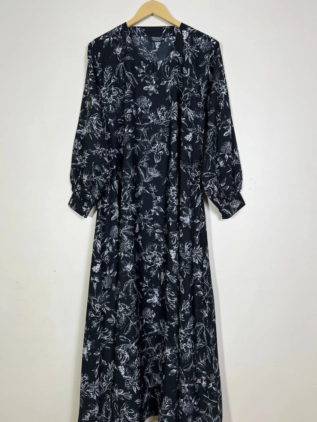 Black - Floral Maxi Abaya HJ1248