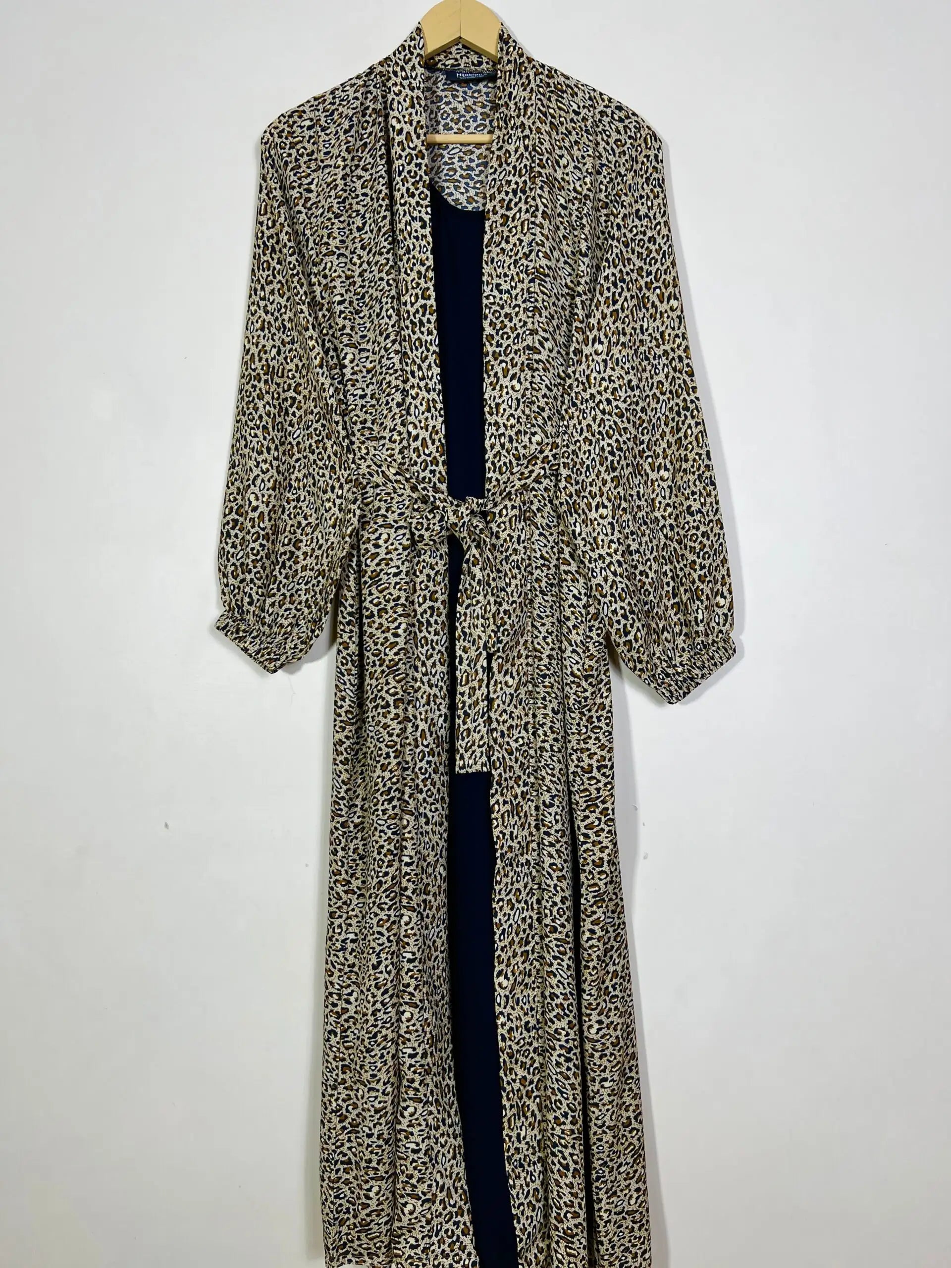 Daffodil - Attached Inner Chic Abaya HJ1202