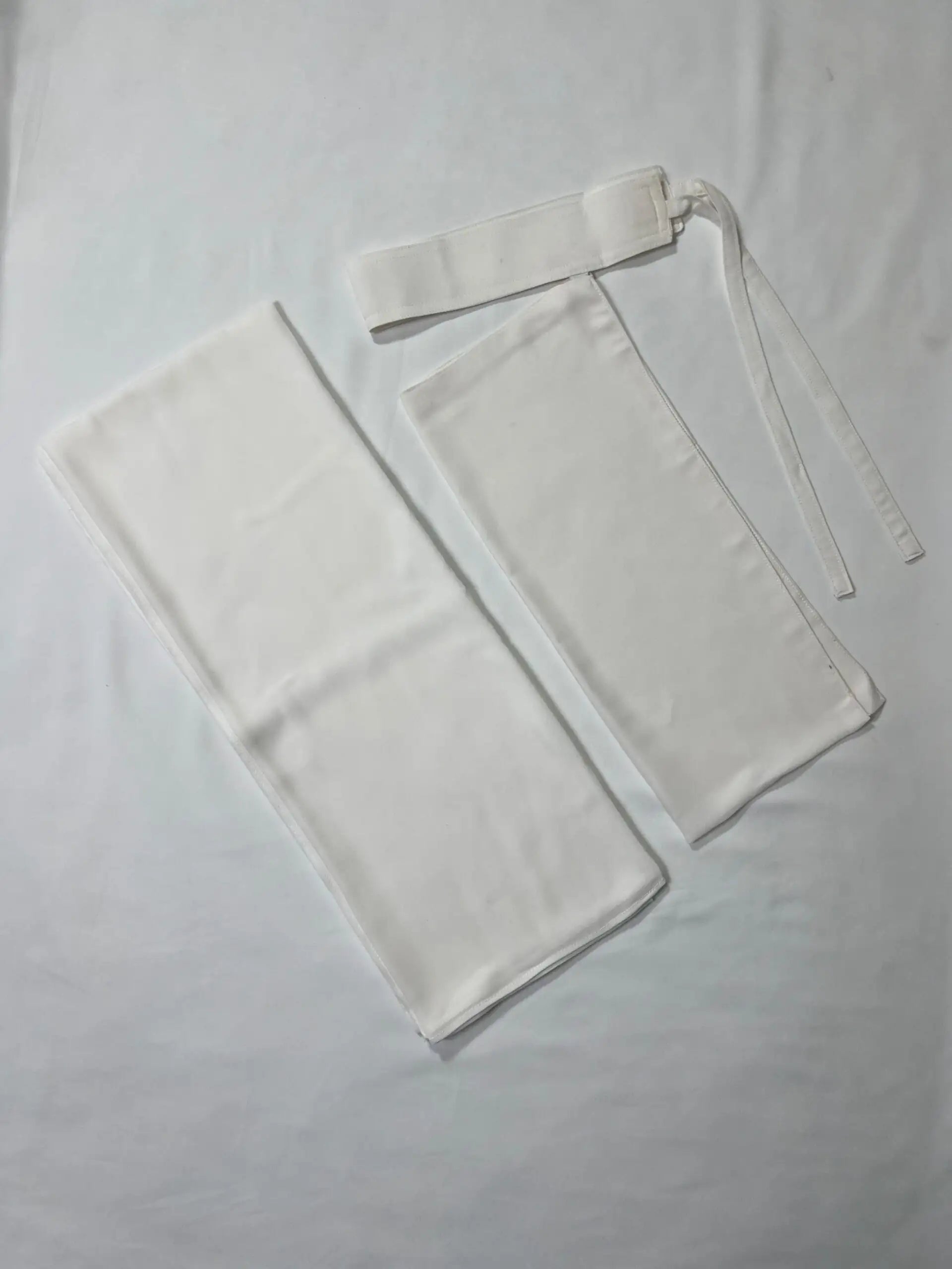 White - Saudi Niqab & Hijab Set HA091