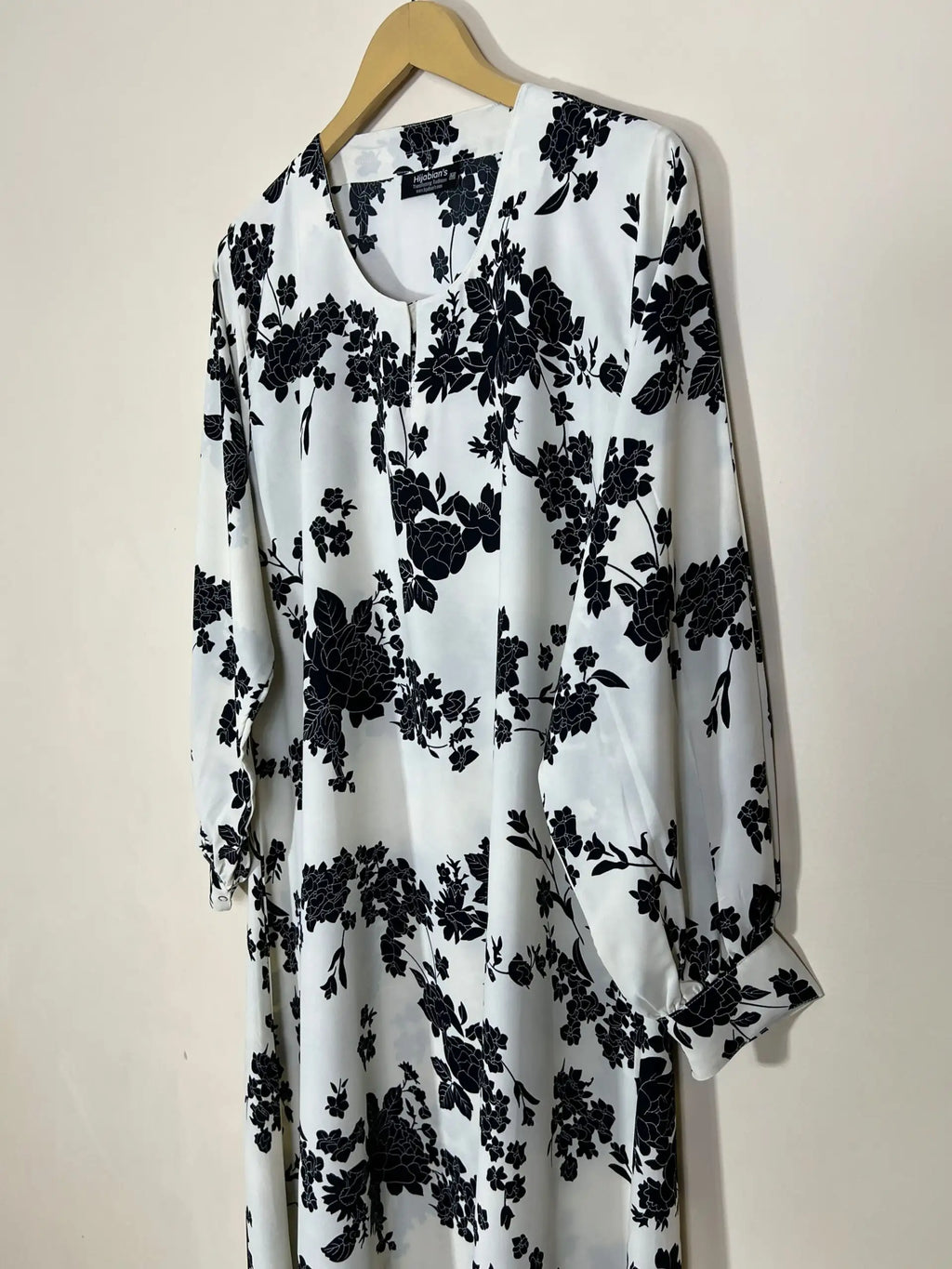 White - Floral Maxi Abaya HJ1219